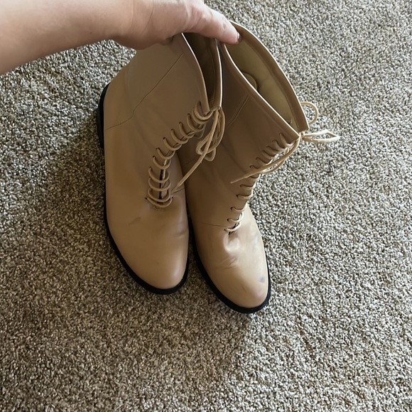 Cream beige ankle kid boots lace up front zip back - size 9 - Picture 2 of 7